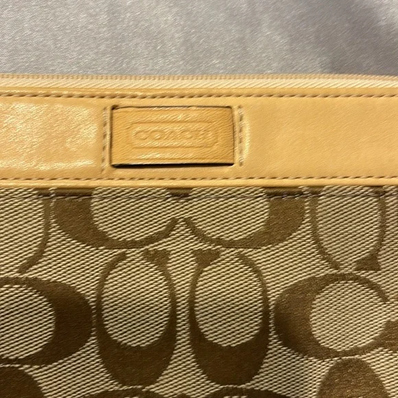 Coach Signature Wristlet - Picture 6 of 12
